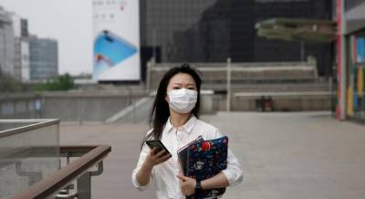 В Пекине заявили об "очень высоком риске" распространения COVID-19 из-за вспышки на рынке