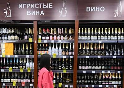 В российских магазинах обнаружили 87% нелегального алкоголя