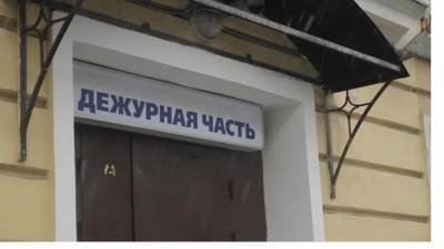 В Петербурге задержали около десятка человек за инсценировку боя во время пандемии