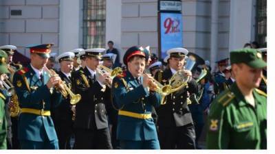 В центре Петербурга ограничат движение из-за подготовки и проведения торжественного парада