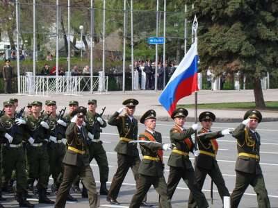 Три региона РФ отменили парад Победы из-за коронавируса