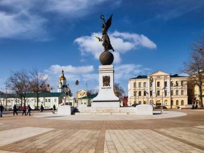 «Вилял» по дороге: в Харькове водитель устроил дрифт на площади