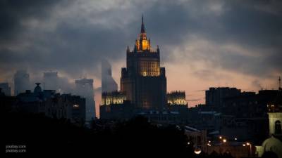 Россия вышлет двух чешских дипломатов в ответ на действия Праги