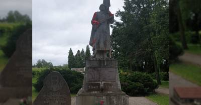 Литовские вандала осквернили памятник советскому солдату