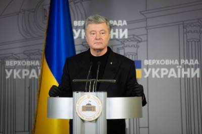 Киевский суд начал допрос Порошенко по делу о госизмене Януковича