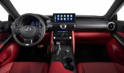 Новый Lexus IS: первые живые фото