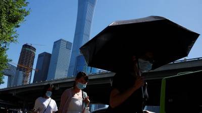 Вирусолог опроверг распространение второй волны коронавируса в Пекине