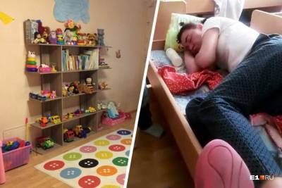 В Екатеринбурге пьяную нянечку детсада застали спящей в детской кроватке