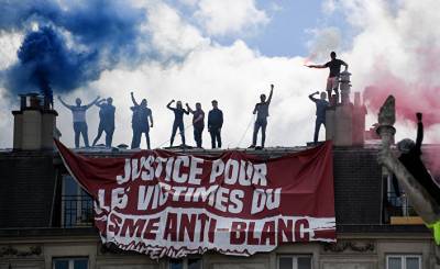 Breitbart (США): на парижских митингах против расизма звучат выпады в адрес «грязных евреев»