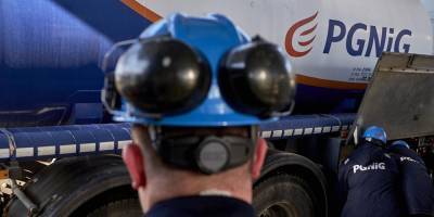 "Газпром" в июне выплатит Польше $1,5 млрд за газ