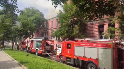 Из горящего хлебозавода в центре Воронежа эвакуировали почти 50 человек