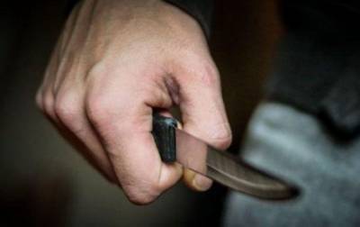 В Киевской области мужчина смертельно ударил ножом врача