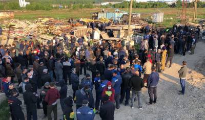 Десятки мигрантов устроили драку на окраине Екатеринбурга