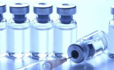 Bloomberg: Первые вакцины от коронавируса, которые появятся на рынке, не помогут остановить распространение COVID-19