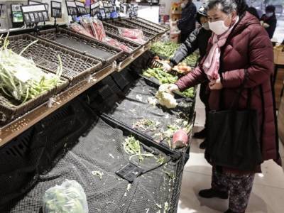 Новая вспышка коронавируса в Китае: граждане в панике заполнили супермаркеты, как в начале пандемии