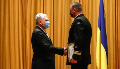 Министр обороны представил нового командующего ВМС