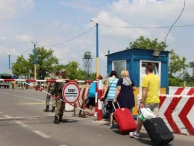 На границе с Крымом возобновили работу пункты пропуска