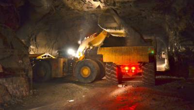 Канадская Kinross Gold в январе-мае добыла в России 5,9 тонны золота и 38,1 тонны серебра