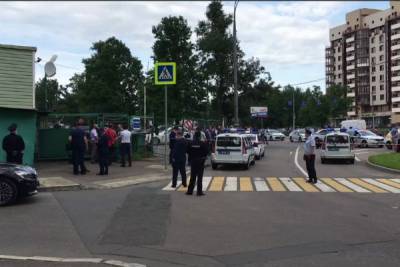 Стрельба в Москве: двое полицейских ранены, нападавший нейтрализован