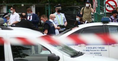 СМИ: Таксист в Москве открыл стрельбу по людям. Нападавший убит