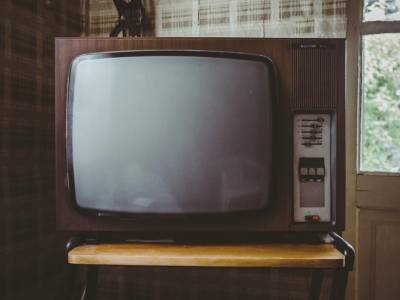 Ученые установили негативное влияние от просмотра телевизора на мозг