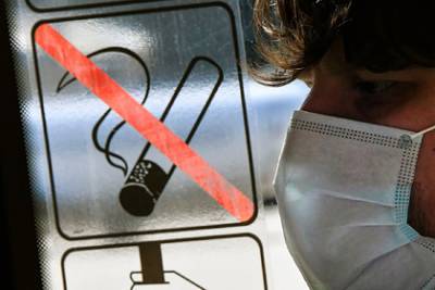 Российский врач развенчал связанный с коронавирусом миф о курении