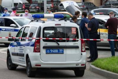 СК опроверг сообщения о смерти стрелявшего по полицейским в Москве