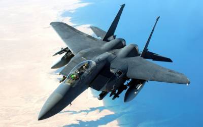 Пилот американского истребителя F-15C Eagle, упавшего в Северном море, погиб