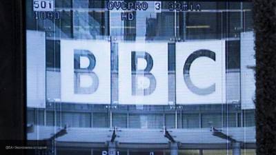 Телеканал BBC уволил сотрудника за критику властей Британии