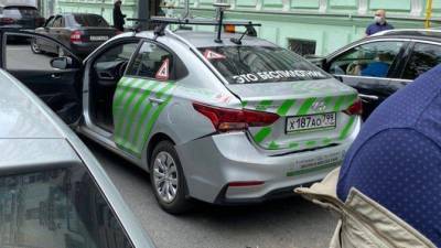 В Москве произошло ДТП с беспилотником: против водителя с телефоном алгоритмы не помогли