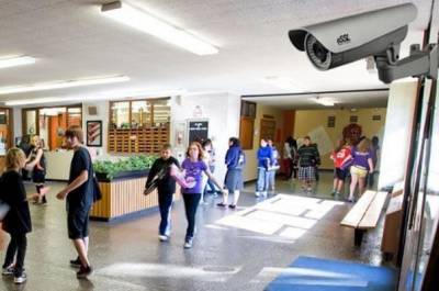 В российских школах поставят камеры для распознавания лиц на 2 млрд рублей