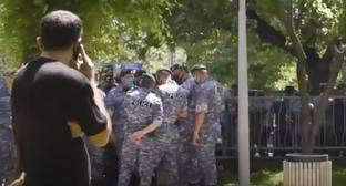 Около 20 адвокатов откликнулись на призыв помочь задержанным сторонникам Царукяна
