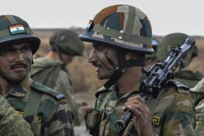 Трое индийских военных погибли в столкновении на границе с Китаем