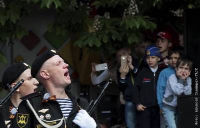 Власти Крыма передумали отменять парад Победы в Симферополе