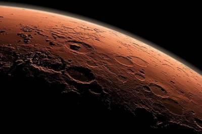 Над Марсом обнаружили необычное сияние