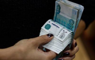 «Банковские работники» списали с карты жительницы Саранска 167 тысяч рублей