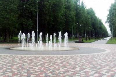 В Новомосковске заработали фонтаны