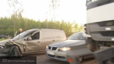 Видео с места смертельного ДТП: грузовик протаранил пять автомобилей под Челябинском
