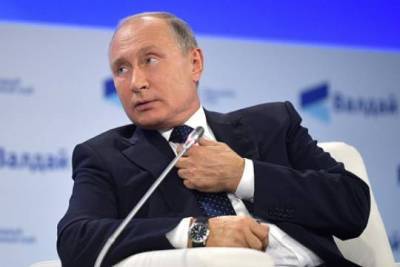 Путин поручил проработать новые меры поддержки граждан и экономики