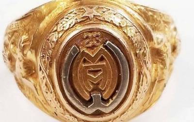 Американец нашел потерянное почти 100 лет назад золотое кольцо