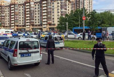 Раненых во время стрельбы в Москве полицейских представили к наградам
