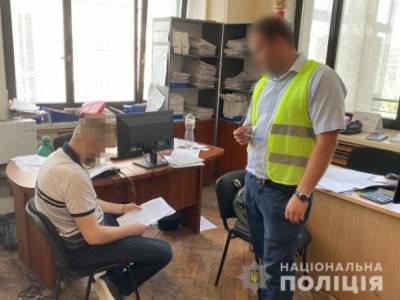 В Харькове чиновника поймали на взятке – полиция