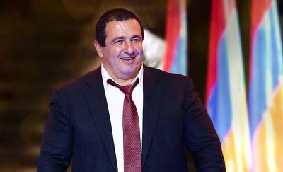 Парламент Армении разрешил арестовать лидера оппозиционной фракции