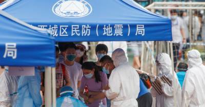 Коронавирус: новая вспышка в Пекине и риск осложнений для пятой части населения Земли
