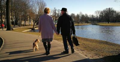 ЦСУ: за 100 лет в Латвии существенно вырос удельный вес жителей старше 60 лет