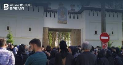 СМИ: уральский священник захватил женский монастырь в Среднеуральске