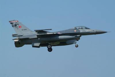 Перекраску F-16C под Су-57 наладили в США