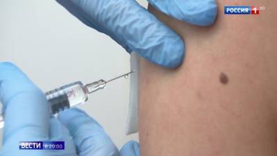 Первые пошли: начаты испытания российской вакцины от COVID-19 на добровольцах