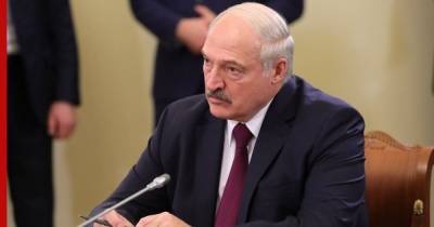 Лукашенко пообещал провести парад Победы в Москве