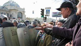 Петербуржцы, избитые на "Марше несогласных" 13 лет назад, выиграли в ЕСПЧ